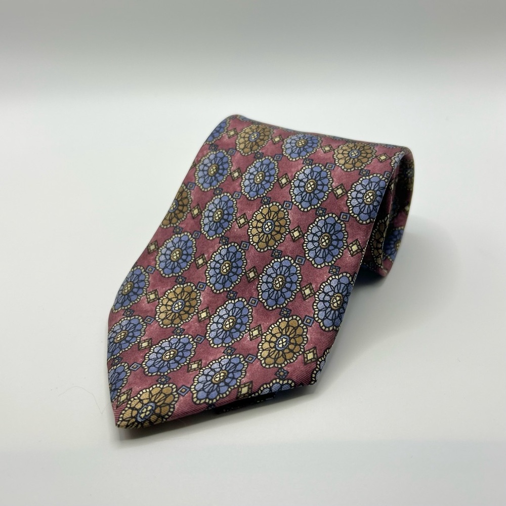 Vintage Christian Dior Geometric Blue & Orange Flower Men’s Tie Mauve Background